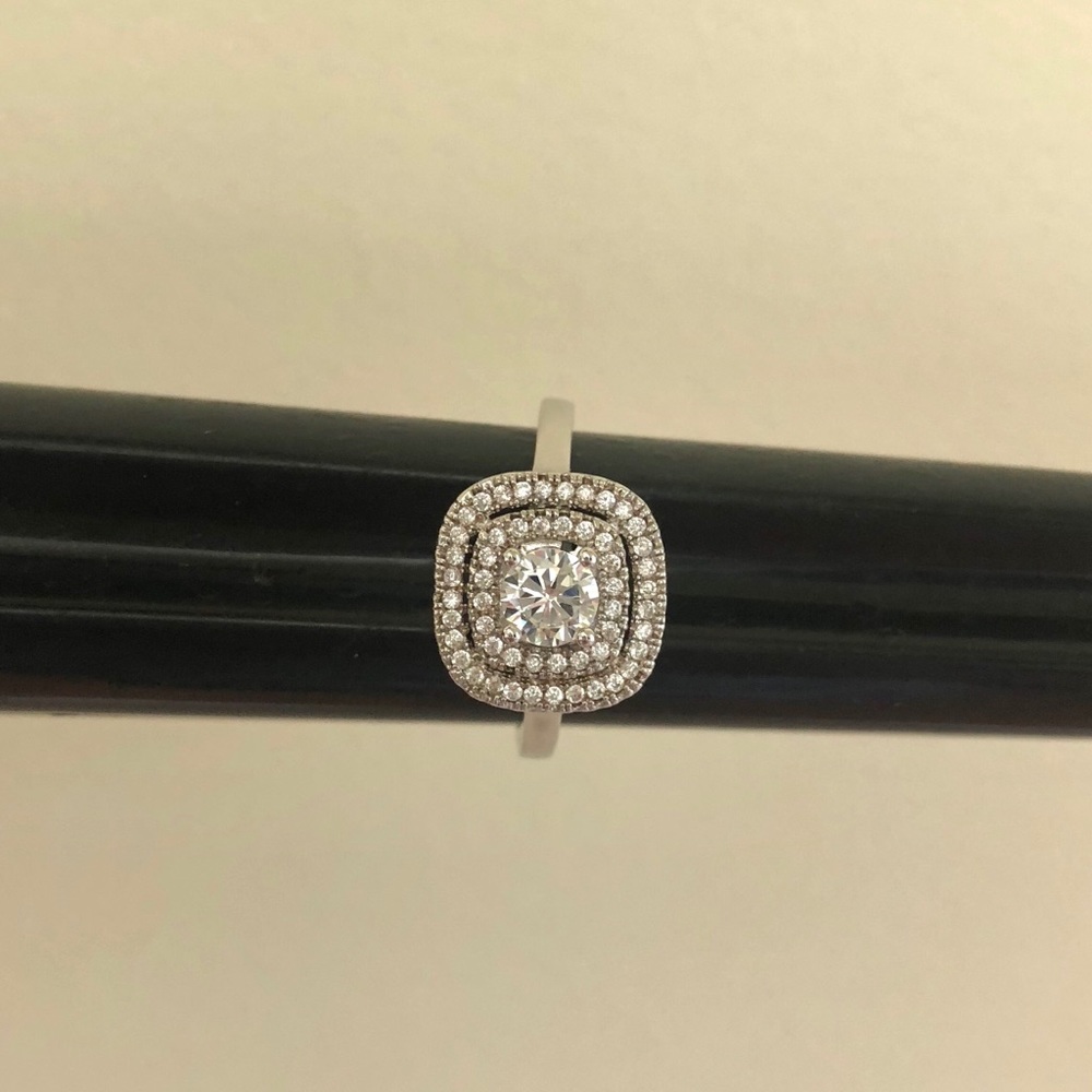 New Stunning Silver Ring❗️Closet Closing ❗️ - Picture 5 of 5